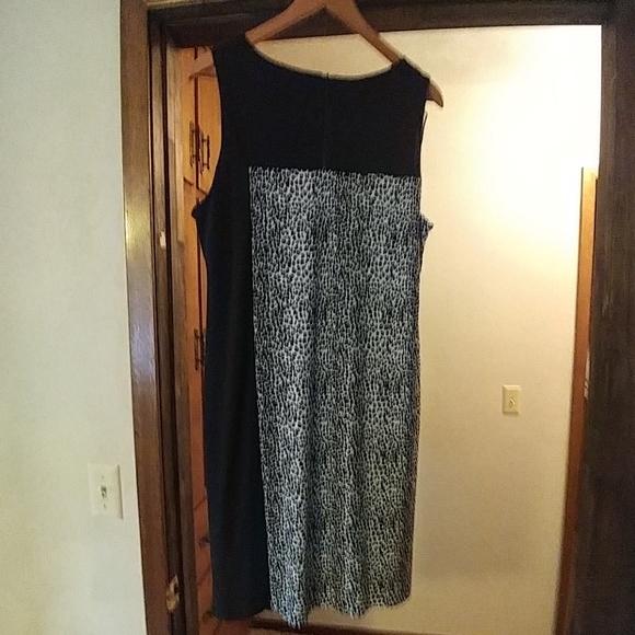 Animal print dress - Picture 2 of 2